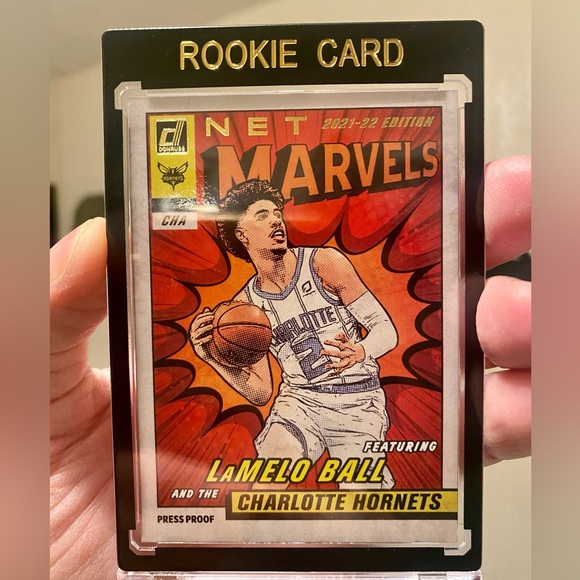 LAMELO BALL GOLD FOIL MARVELS ROOKIE - Picture 1 of 4